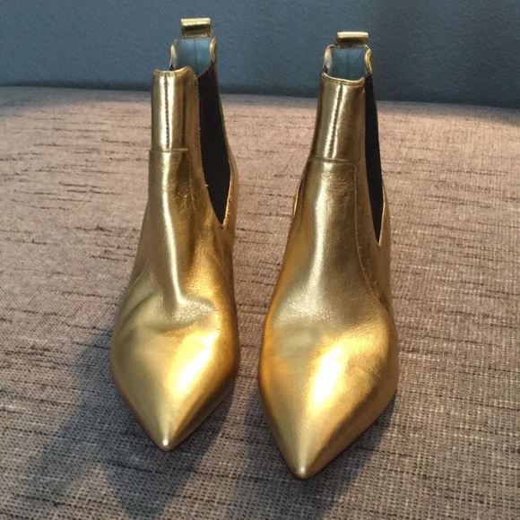 Marc Jacobs Shoes - Marc Jacobs metallic Gold Chelsea boot ankle 38 8